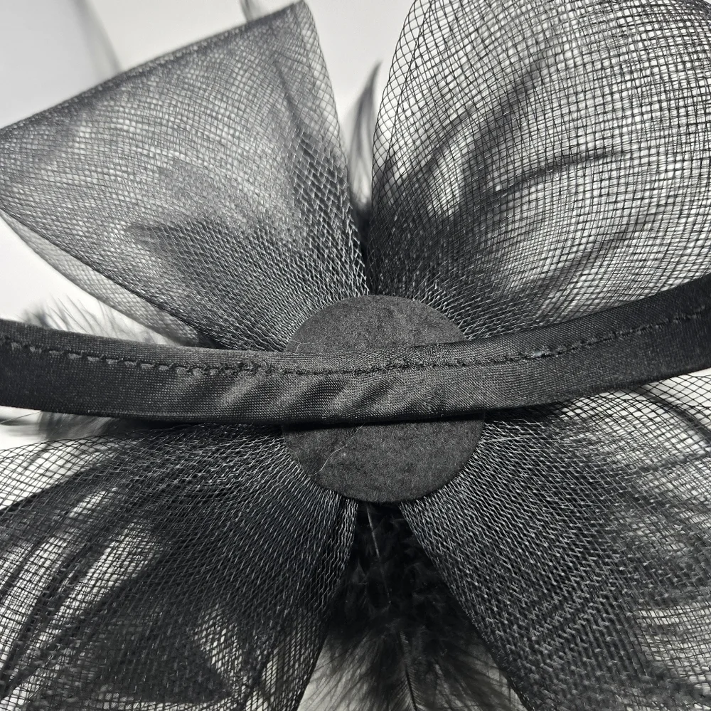 VINTAGE HANDMADE BLACK FASCINATOR HEADBAND HAIR ACCESSORY TULLE FEATHERS WOMEN
